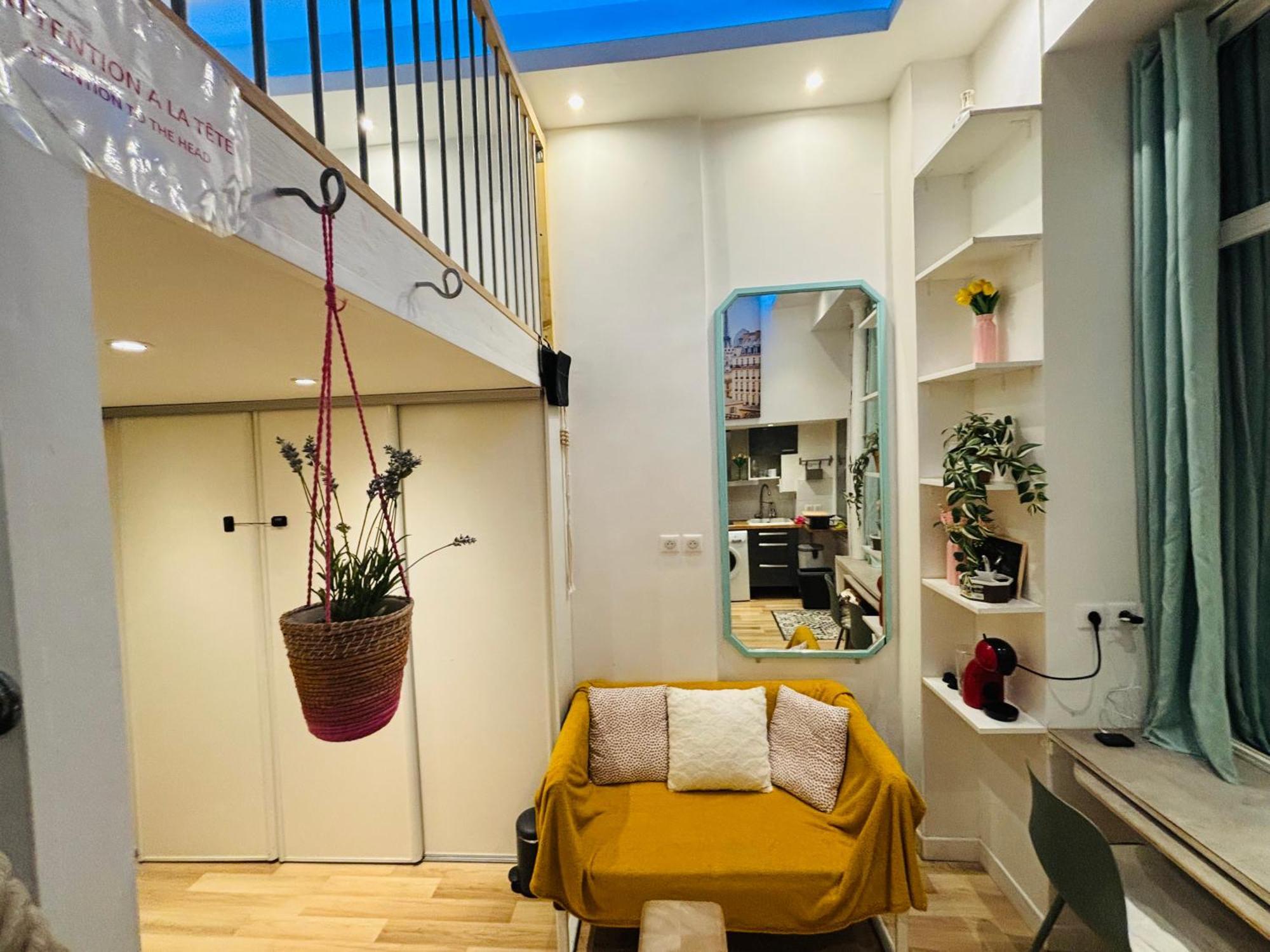 Cozy Loft Near The Marais District