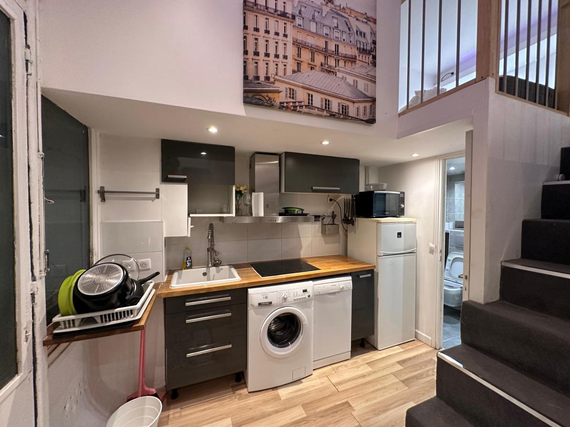 Cozy Loft Near The Marais District Apartment